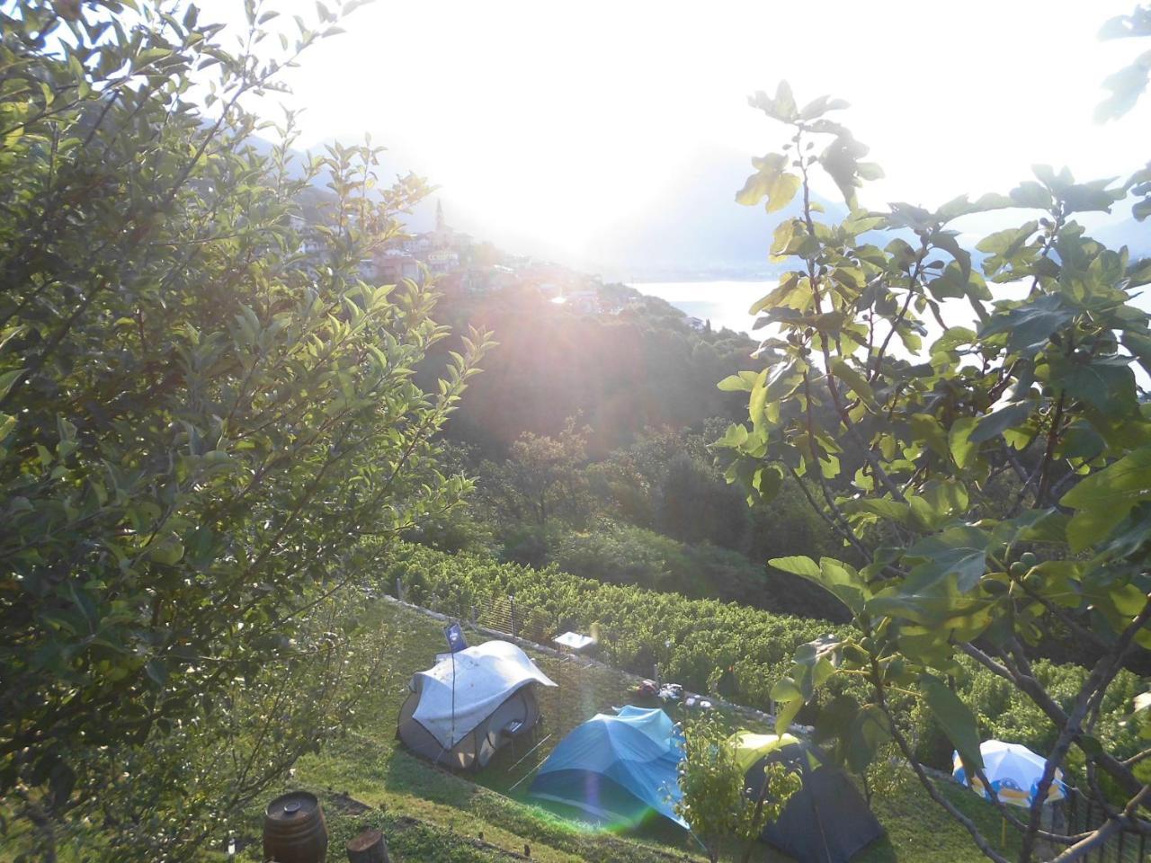 Camping Colle Vento Hotel Domaso Buitenkant foto